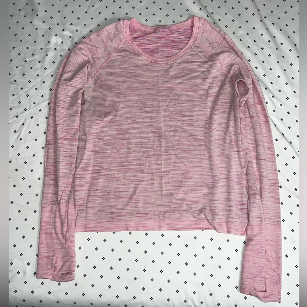 Swiftly Tech Long-Sleeve Shirt 2.0
Waist Length